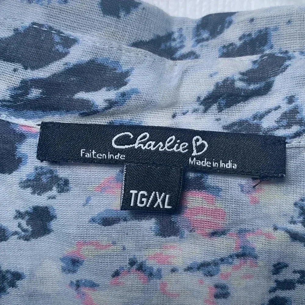 Charlie B cotton animal, print blouse size extra large - Picture 2 of 7